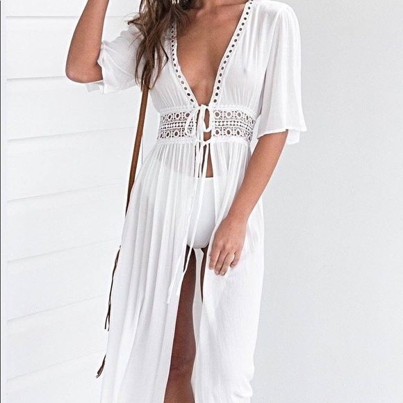 Long white beach coverup - Picture 2 of 4